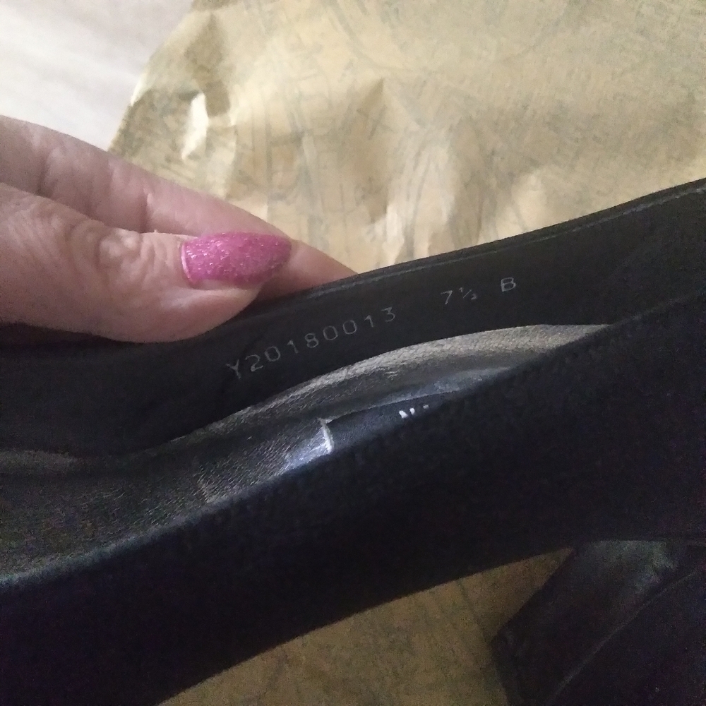 Stuart Weitzman black pumps - Picture 5 of 12